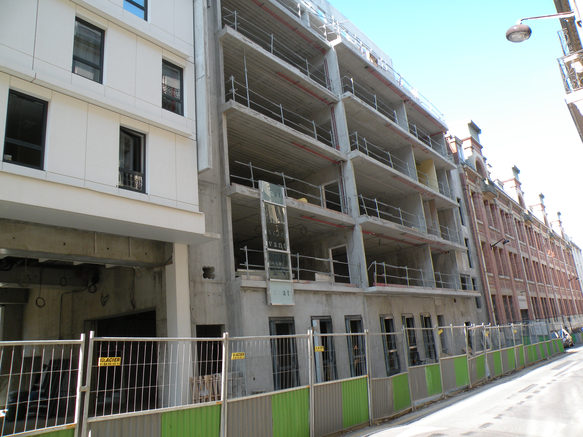  immeuble en construction, rue du Montparnasse